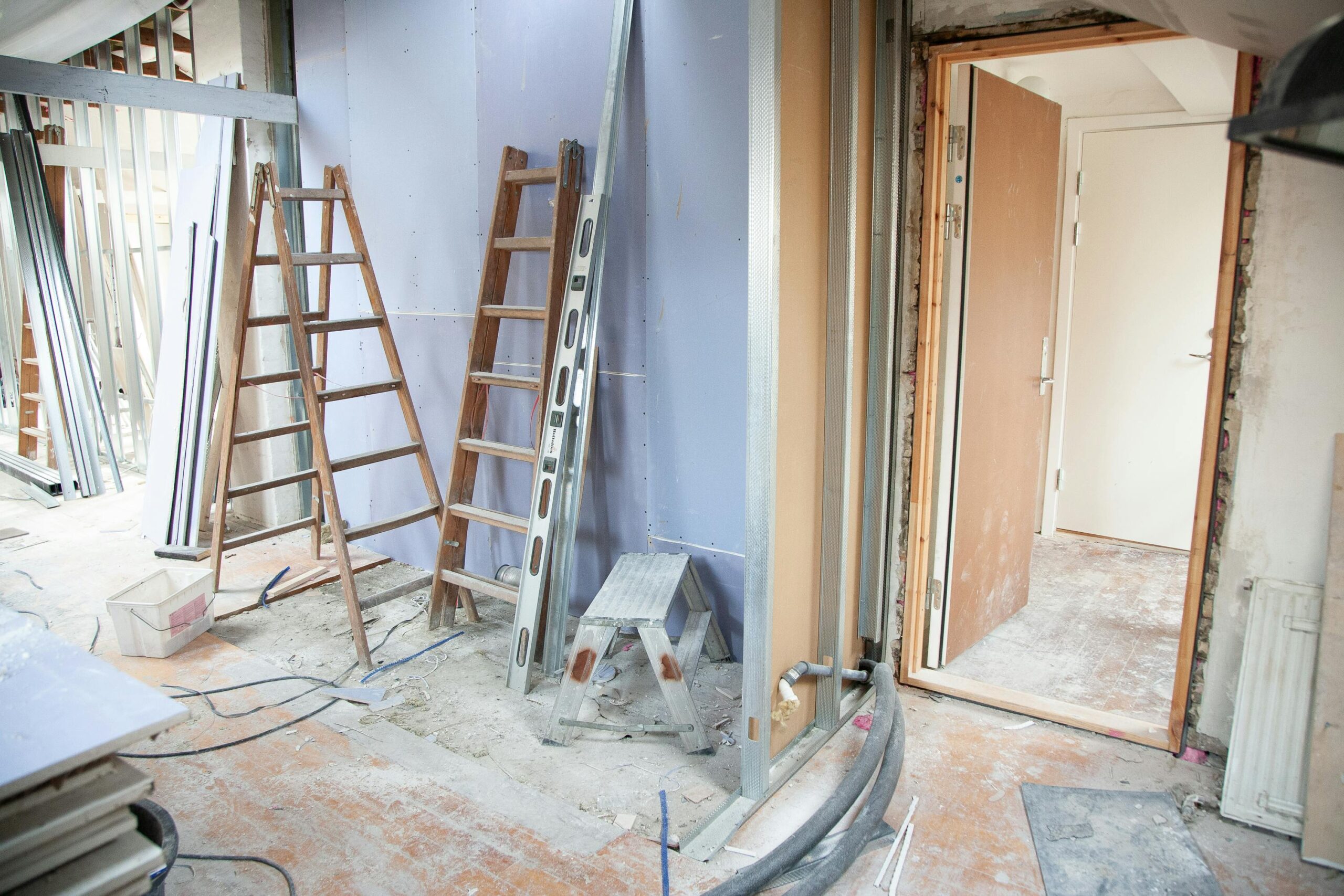 Why Choose Our Mid-Michigan Renovation Team